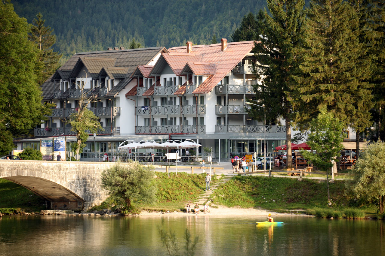 HOTEL-JEZERO-bohinj-lake-slovenia-fishing